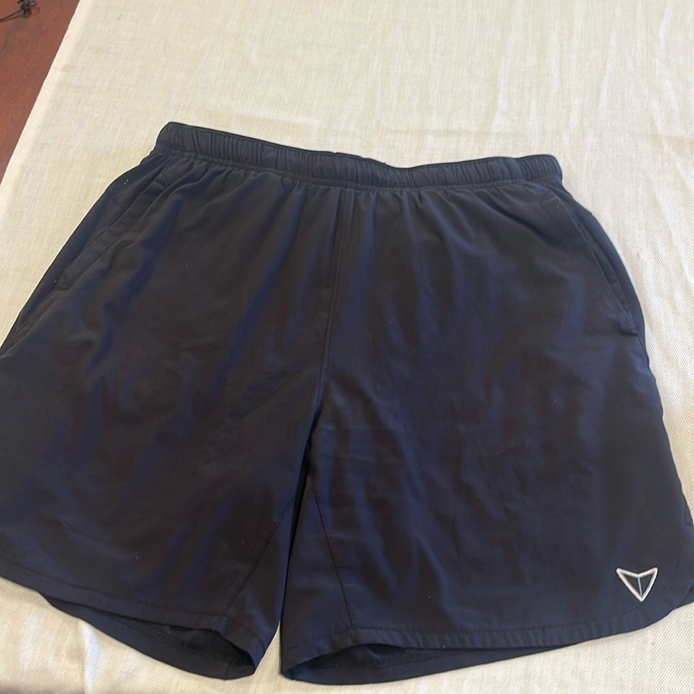 B2014 Korsa Men’s Shorts SZ Large see pic for measurements